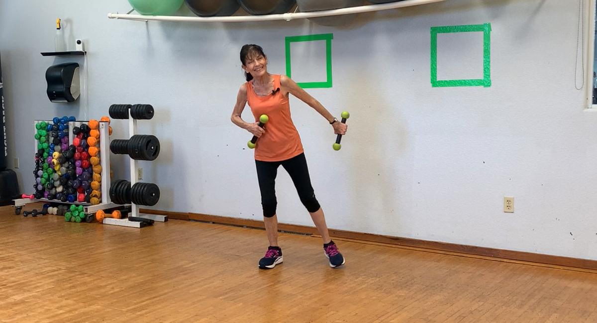 10 Minute Walking With Weights Workout Fitness With Cindy